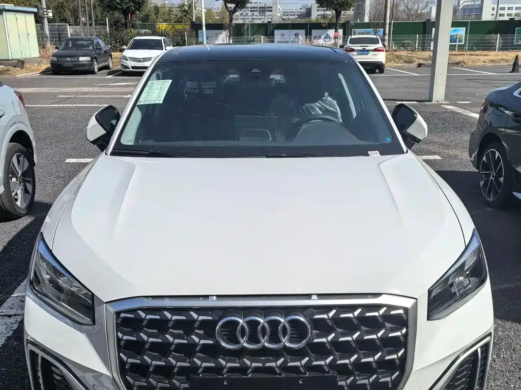 Audi Q2L 2026 из CN, фото 1