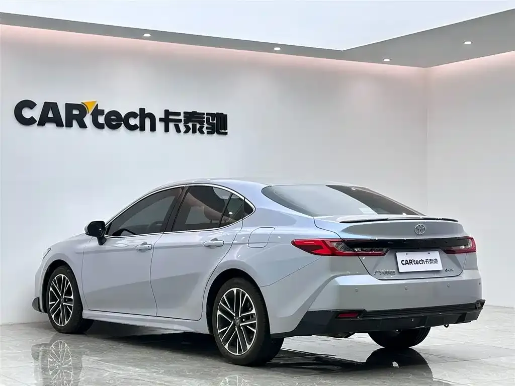 Toyota Camry 2025 из CN, фото 10