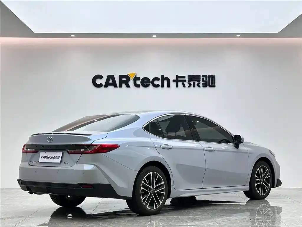 Toyota Camry 2025 из CN, фото 4