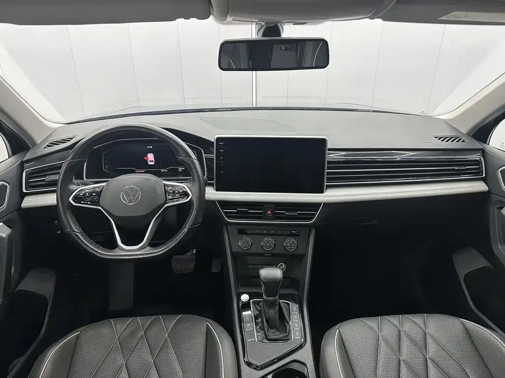 Volkswagen Tiguan L — фото 6