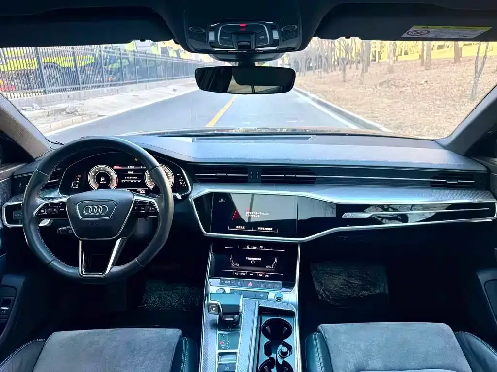 Audi A6L 2021 из CN, фото 4