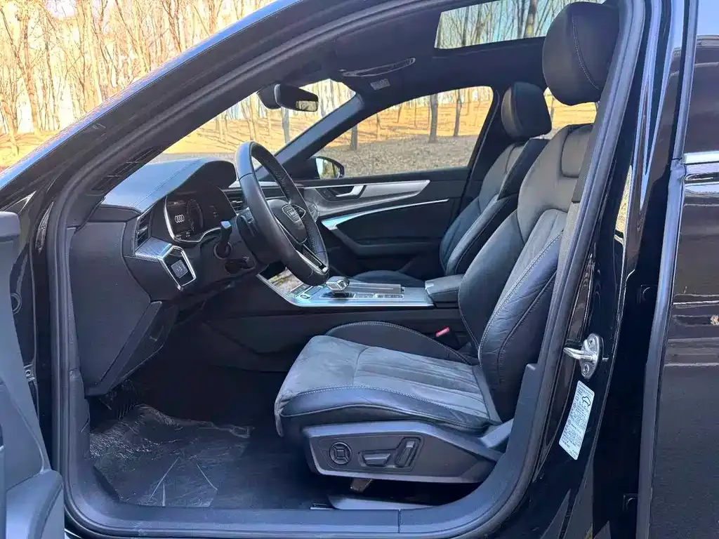 Audi A6L 2021 из CN, фото 9