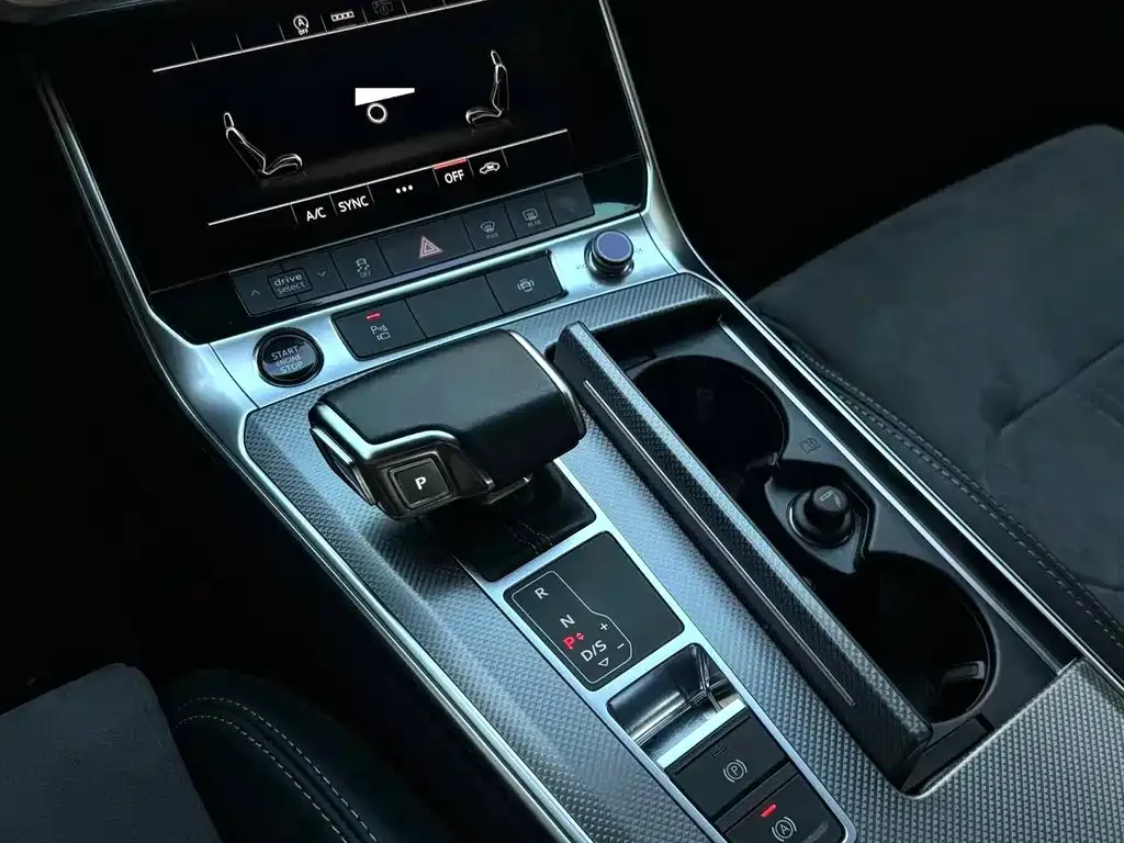 Audi A6L 2021 из CN, фото 8