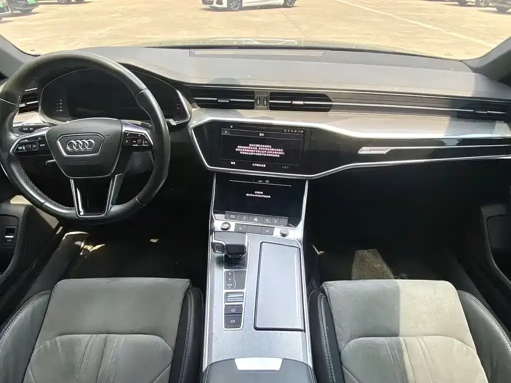 Audi A6L 2021 из CN, фото 6