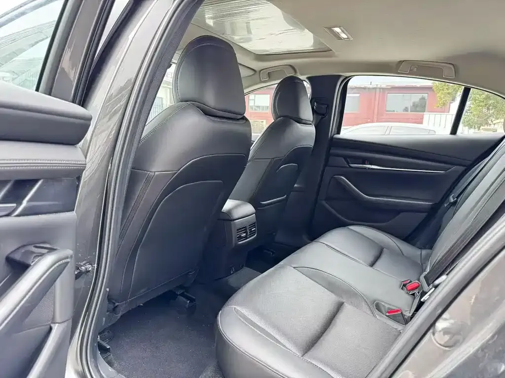 Mazda 3 Axela 2022 из CN, фото 5
