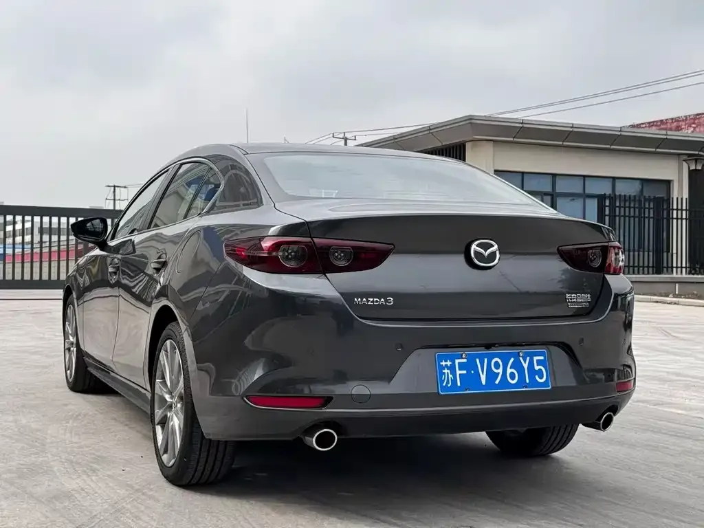 Mazda 3 Axela 2022 из CN, фото 2