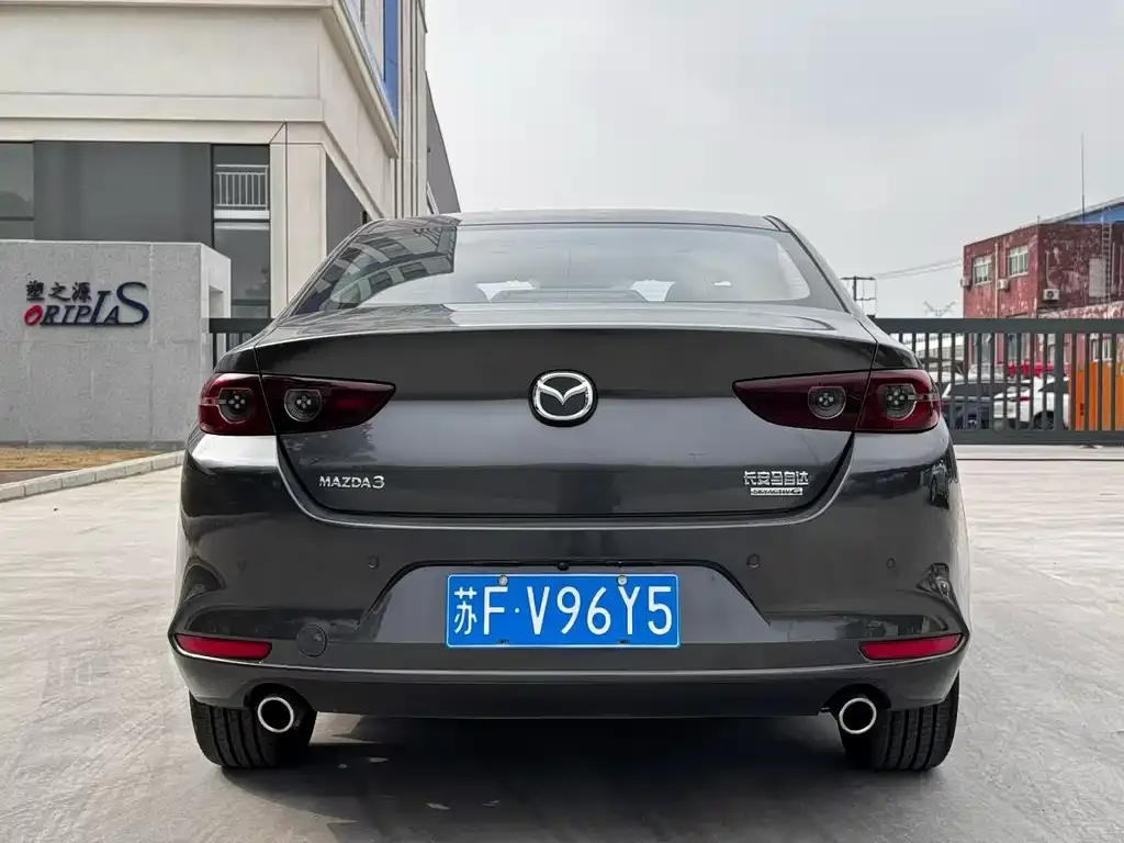 Mazda 3 Axela 2022 из CN, фото 4