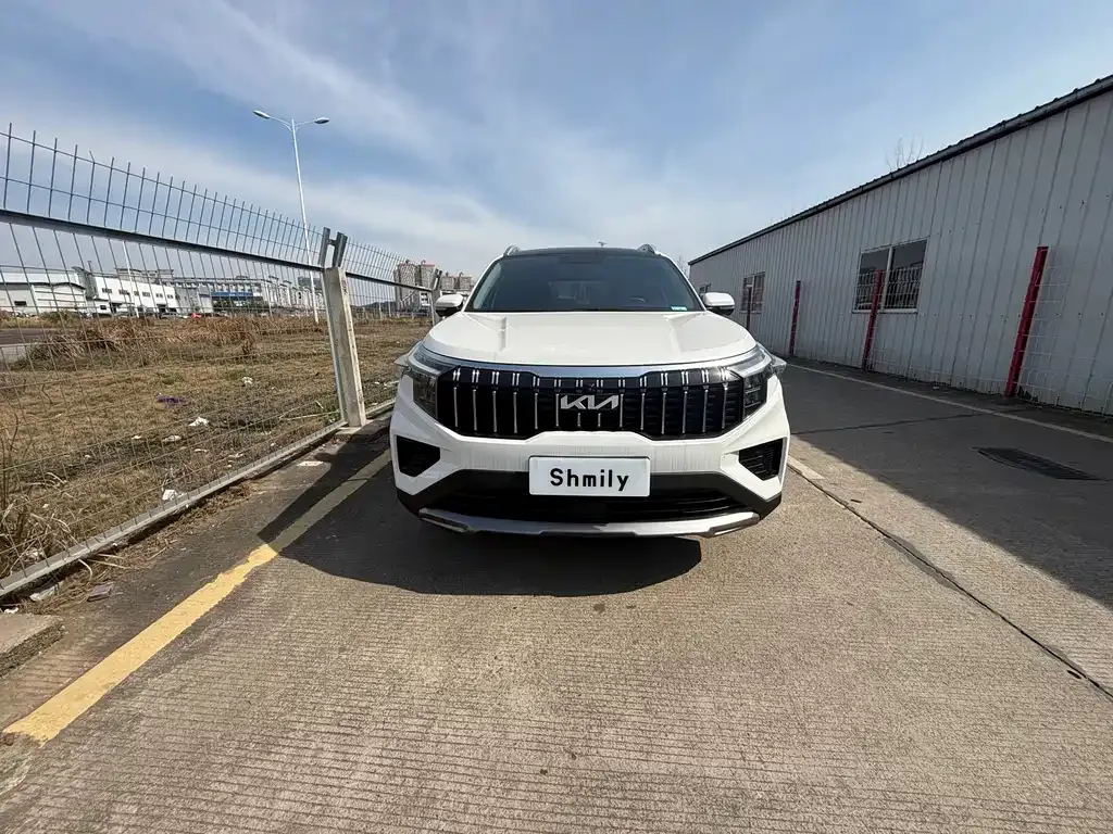 Kia Sportage — фото 1