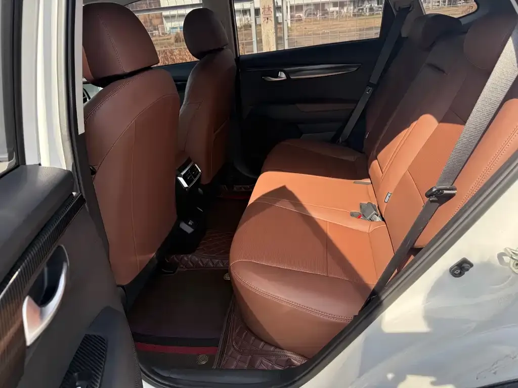 Kia Sportage — фото 8