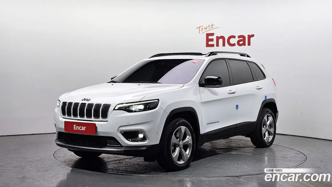 Jeep Cherokee — фото 1