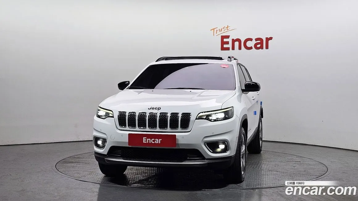 Jeep Cherokee — фото 4