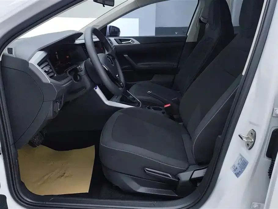 Volkswagen Polo 2023 из CN, фото 3