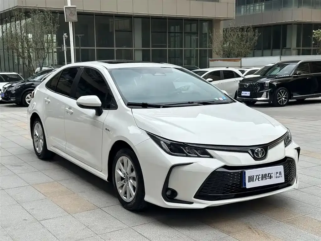 Toyota Corolla — фото 3