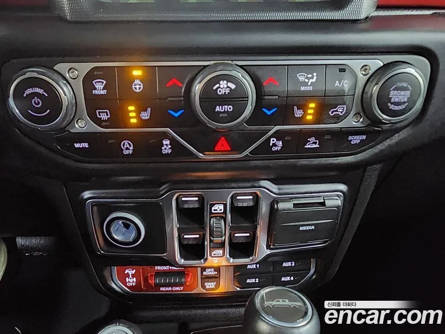 Jeep Gladiator 2021 из KR, фото 10