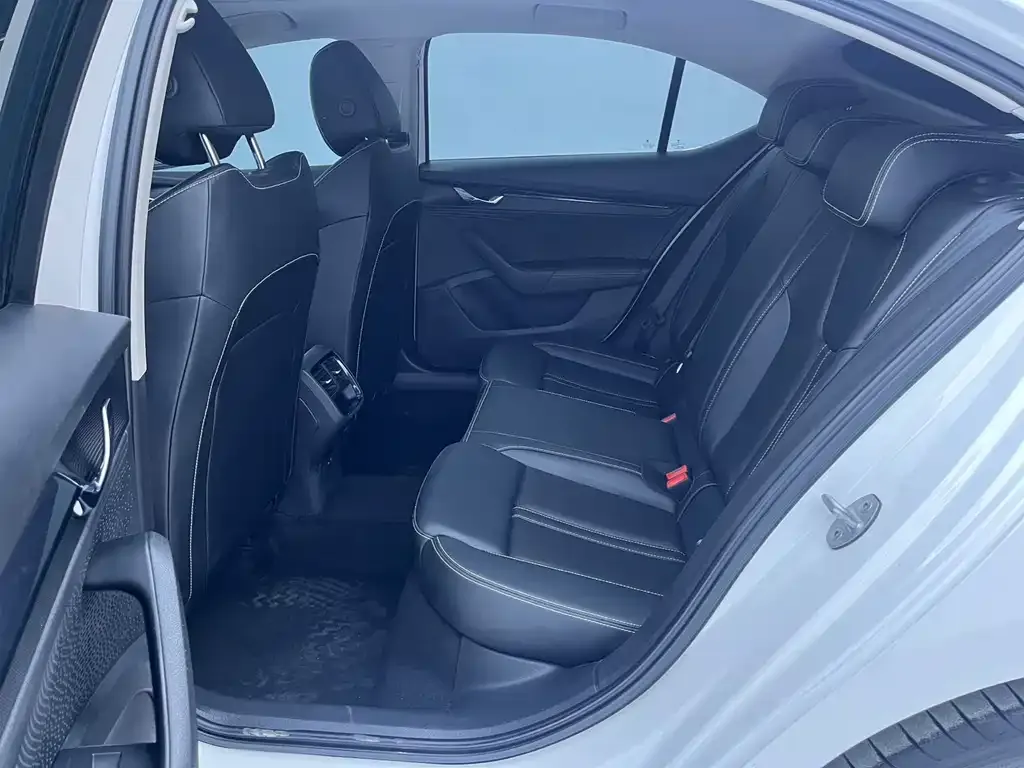 Skoda Octavia 2021 из CN, фото 5