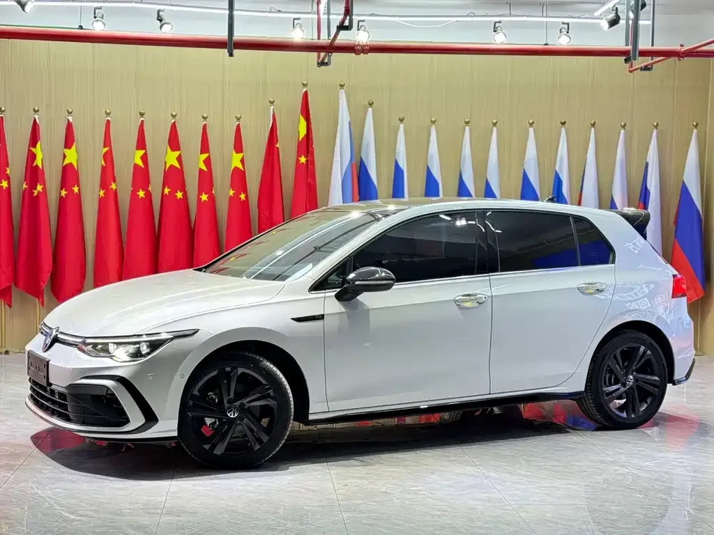 Volkswagen Golf 2022 из CN, фото 1