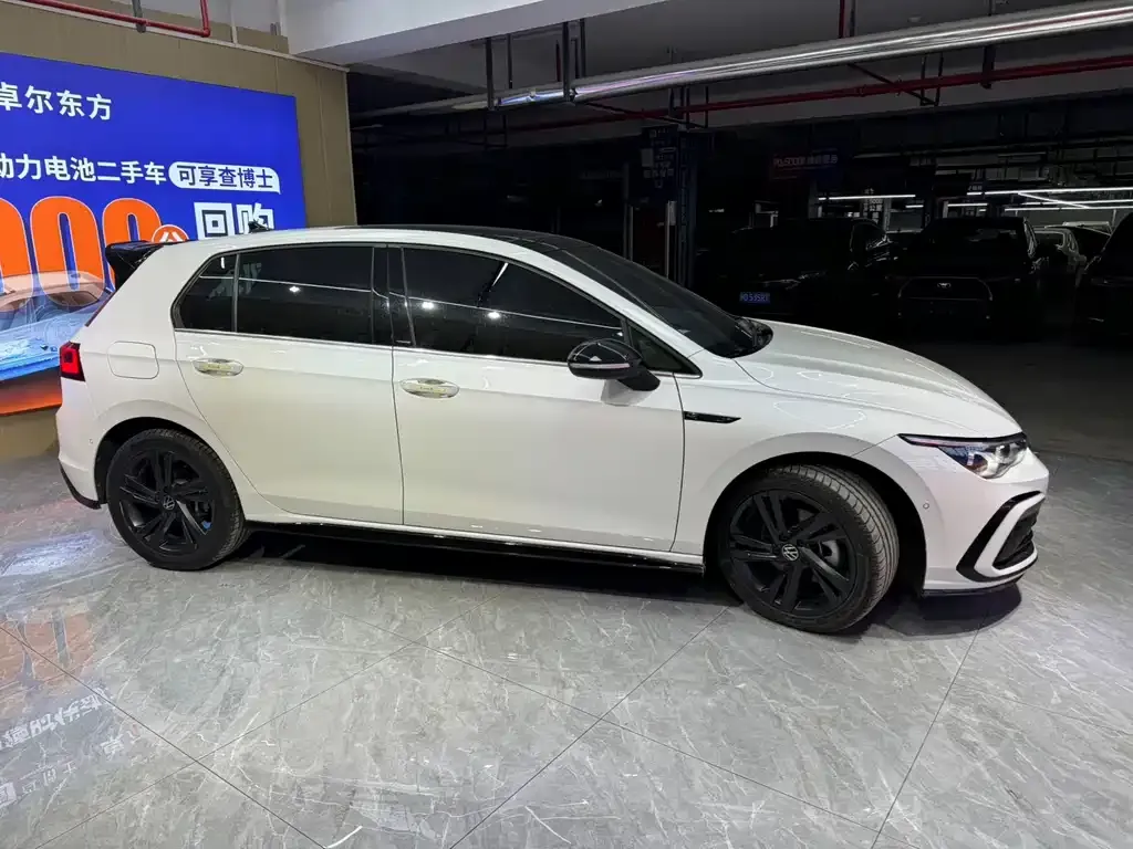 Volkswagen Golf 2022 из CN, фото 8