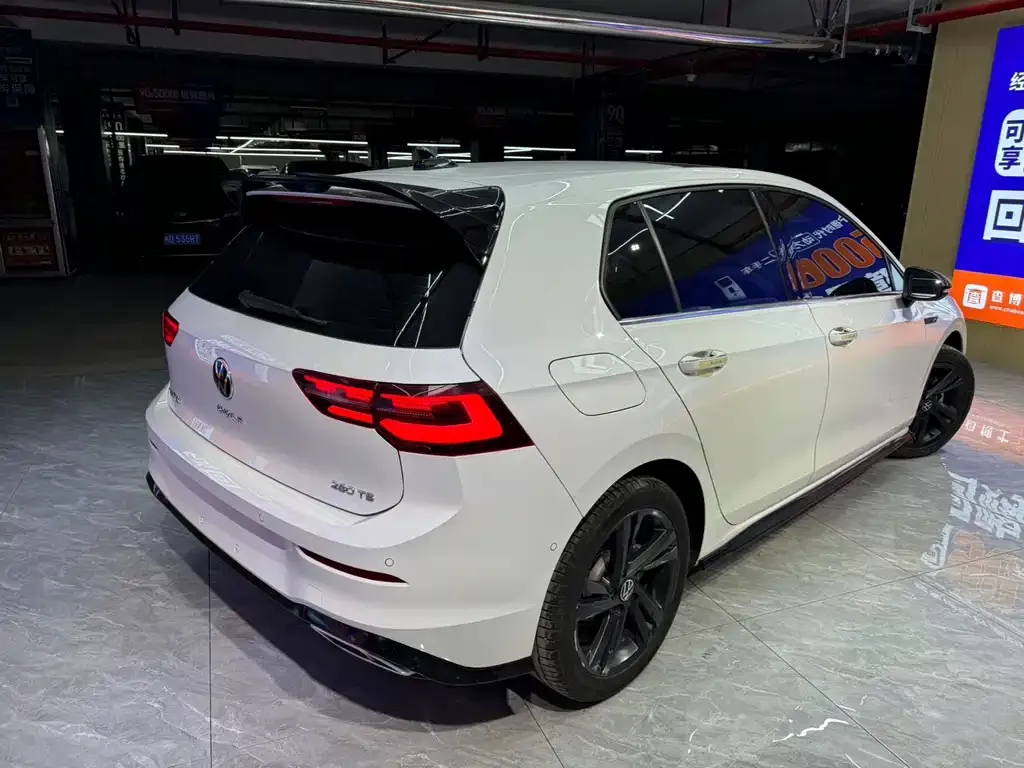 Volkswagen Golf 2022 из CN, фото 3