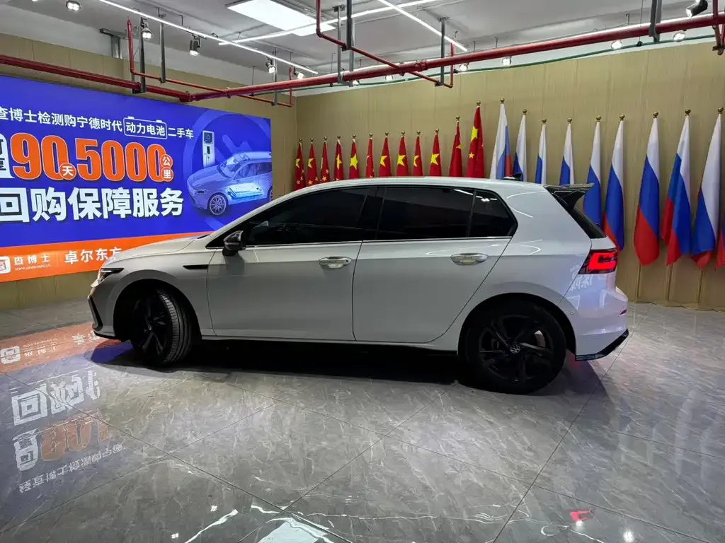 Volkswagen Golf 2022 из CN, фото 6