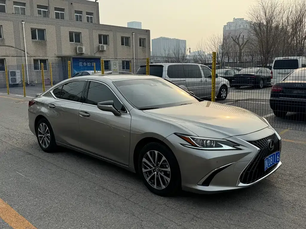 Lexus ES 2023 из CN, фото 6