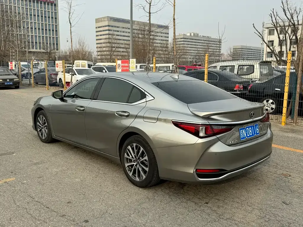 Lexus ES 2023 из CN, фото 9