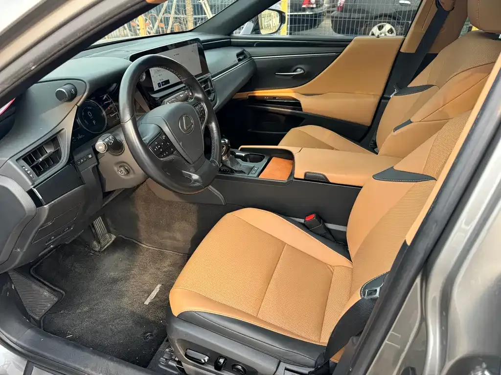 Lexus ES 2023 из CN, фото 5