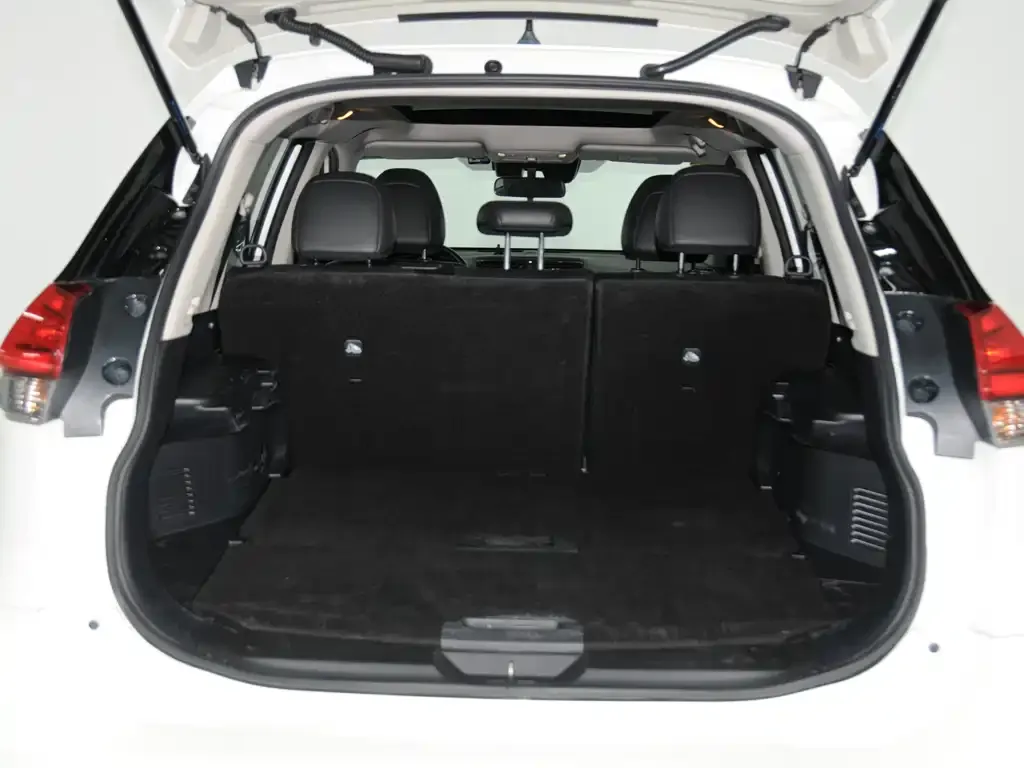 Nissan X-Trail — фото 5