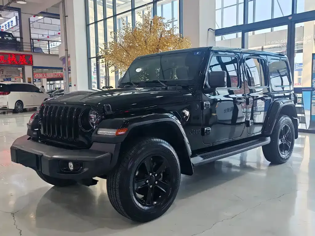 Jeep Wrangler — фото 1