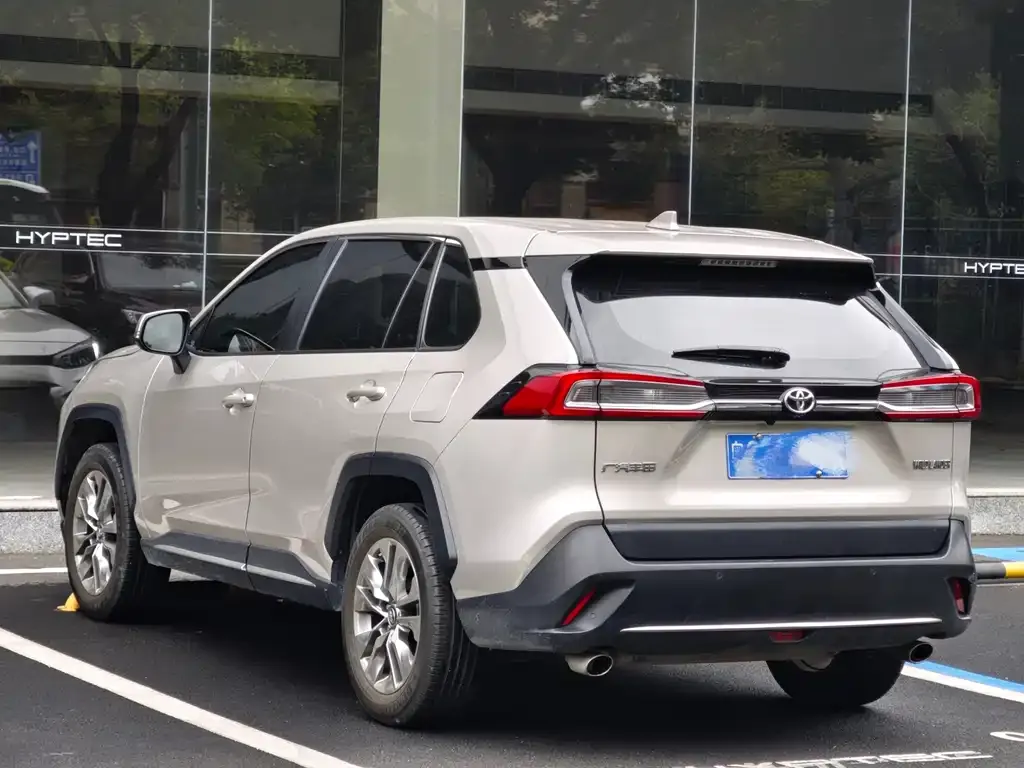 Toyota Wildlander 2021 из CN, фото 4