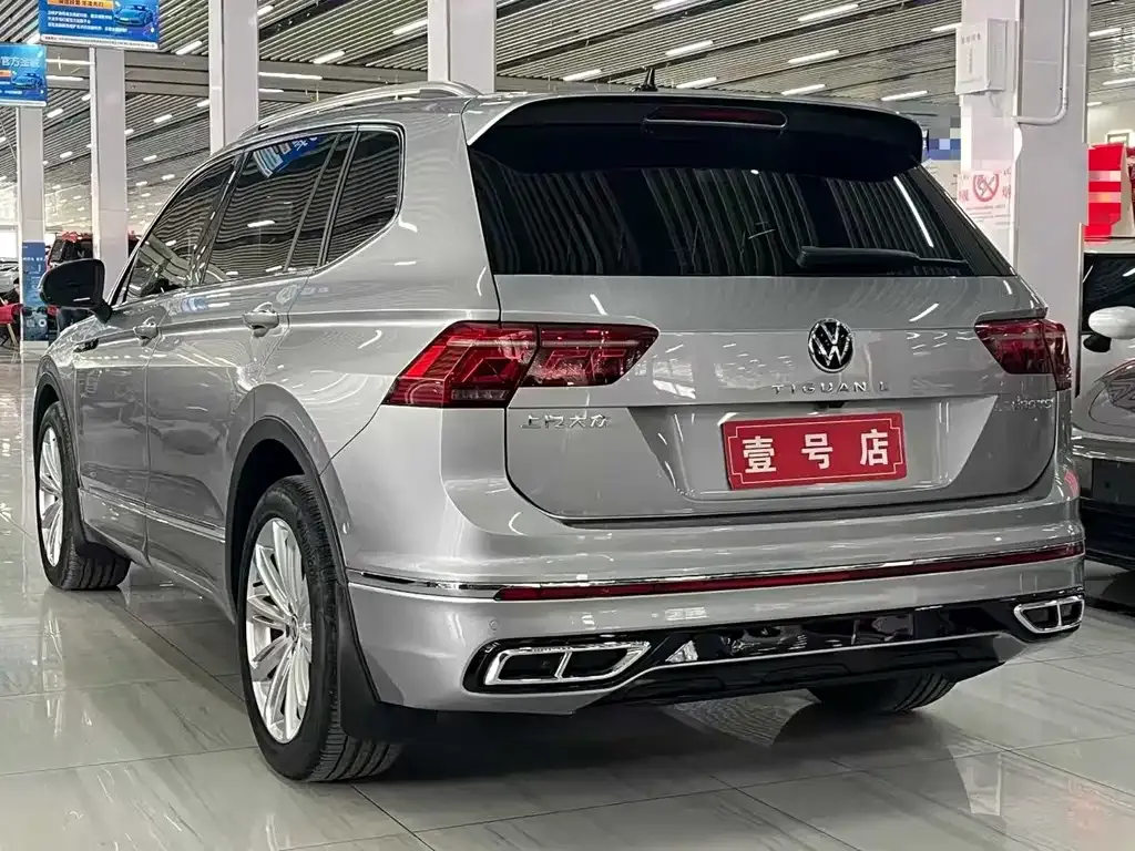 Volkswagen Tiguan L — фото 5