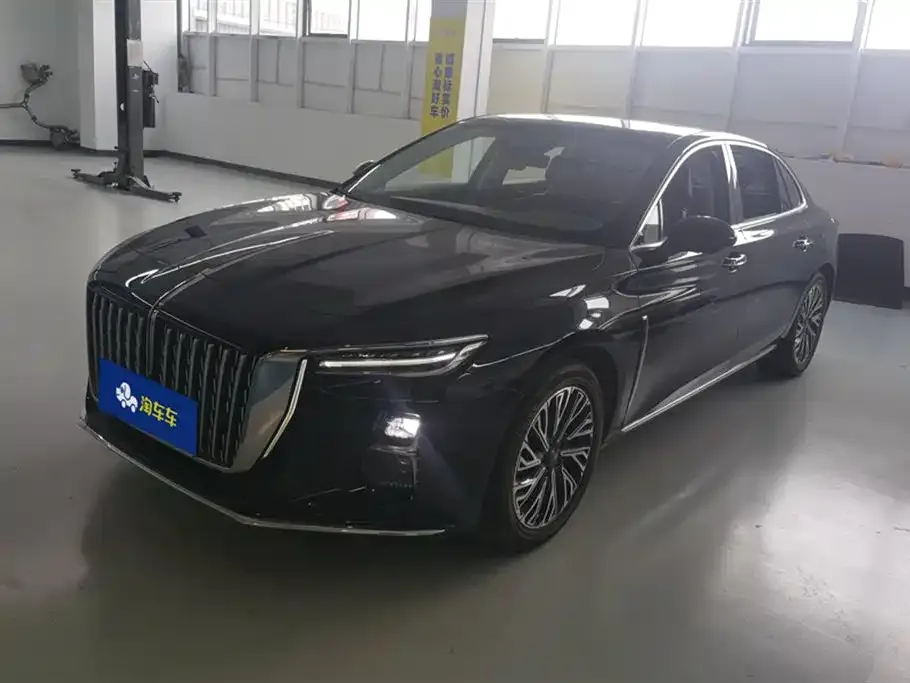 Hongqi H5 — фото 1