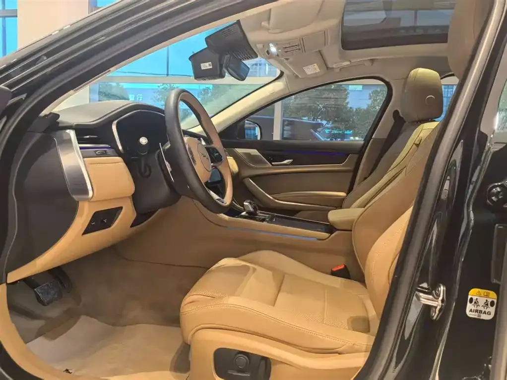 Jaguar XFL 2025 из CN, фото 9