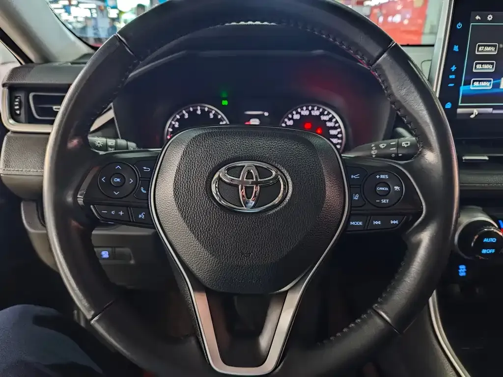 Toyota Wildlander 2022 из CN, фото 5