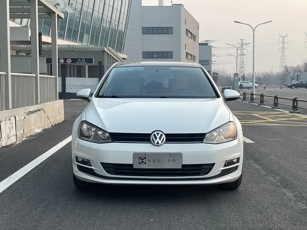 Volkswagen Golf — фото 3