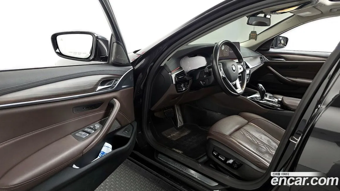 BMW 5-Series 2021 из KR, фото 5