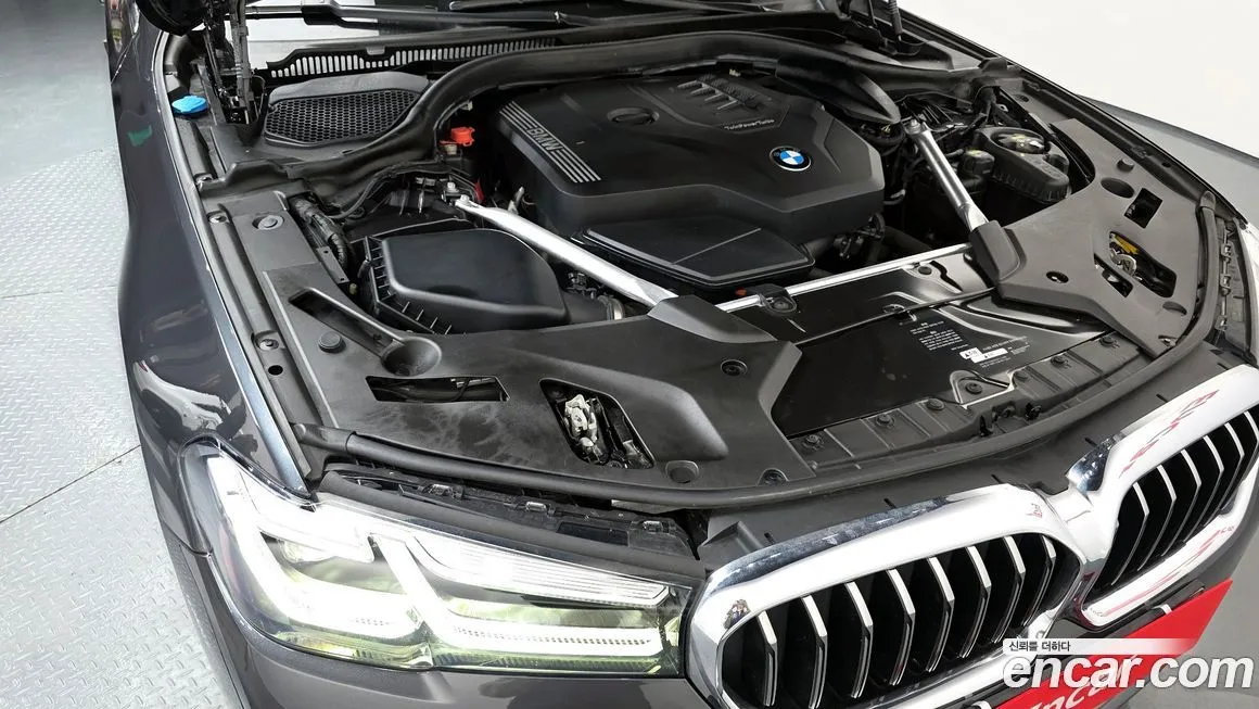 BMW 5-Series 2021 из KR, фото 10