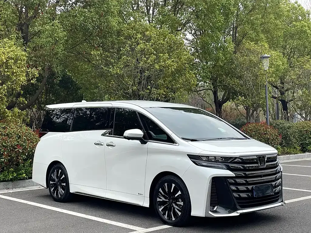 Toyota Vellfire 2024 из CN, фото 7