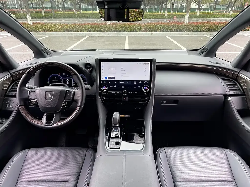 Toyota Vellfire 2024 из CN, фото 2