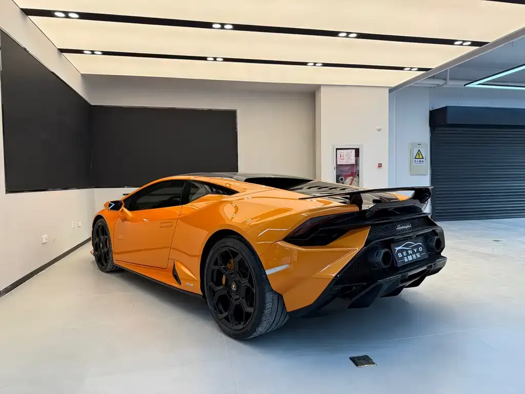 Lamborghini Huracan 2024 из CN, фото 2