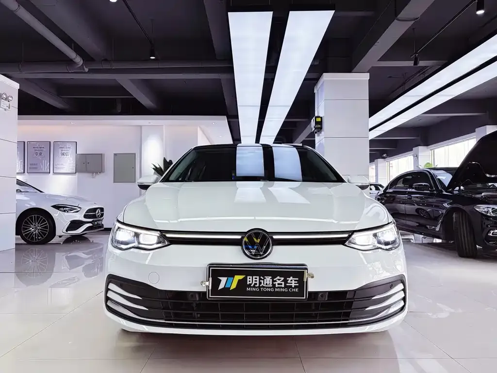 Volkswagen Golf 2021 из CN, фото 1
