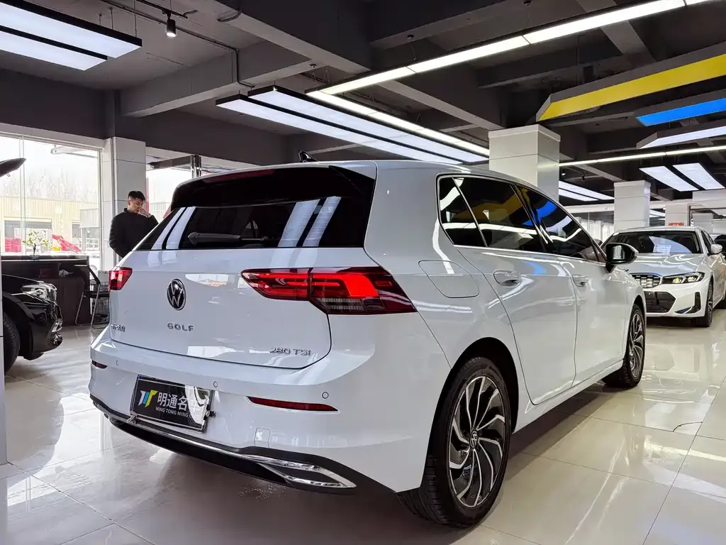 Volkswagen Golf 2021 из CN, фото 5