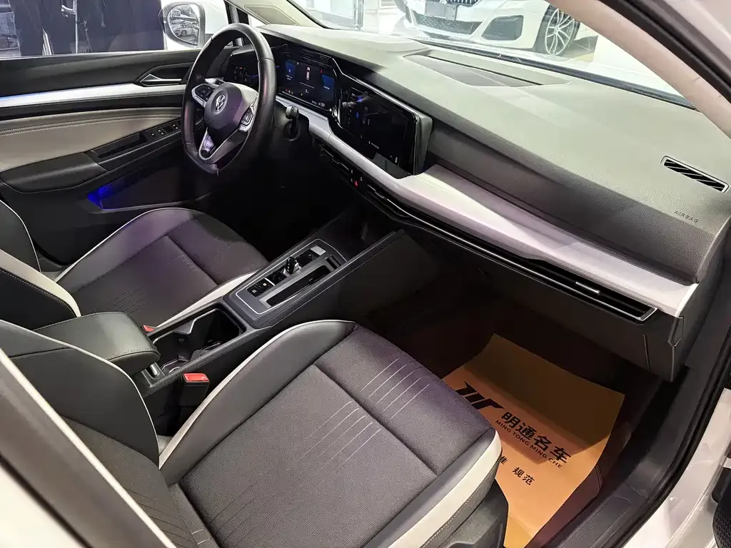 Volkswagen Golf 2021 из CN, фото 8