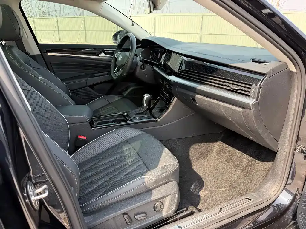 Volkswagen Passat 2022 из CN, фото 7
