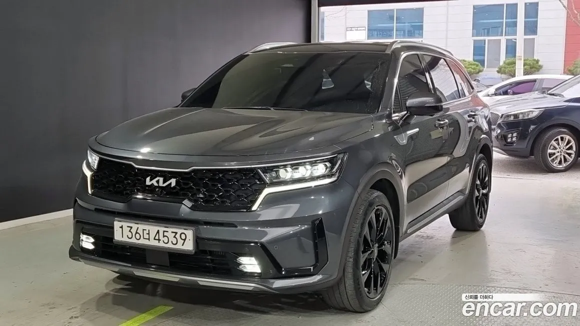 Kia Sorento — фото 1