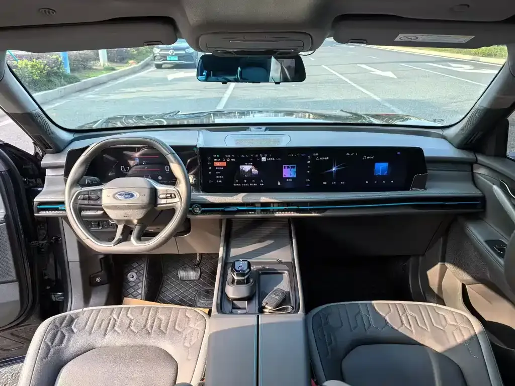 Ford Edge 2023 из CN, фото 7