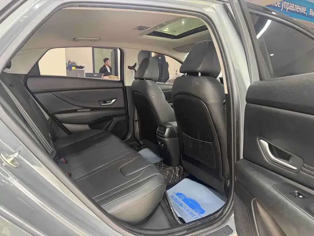 Hyundai Elantra 2021 из CN, фото 3