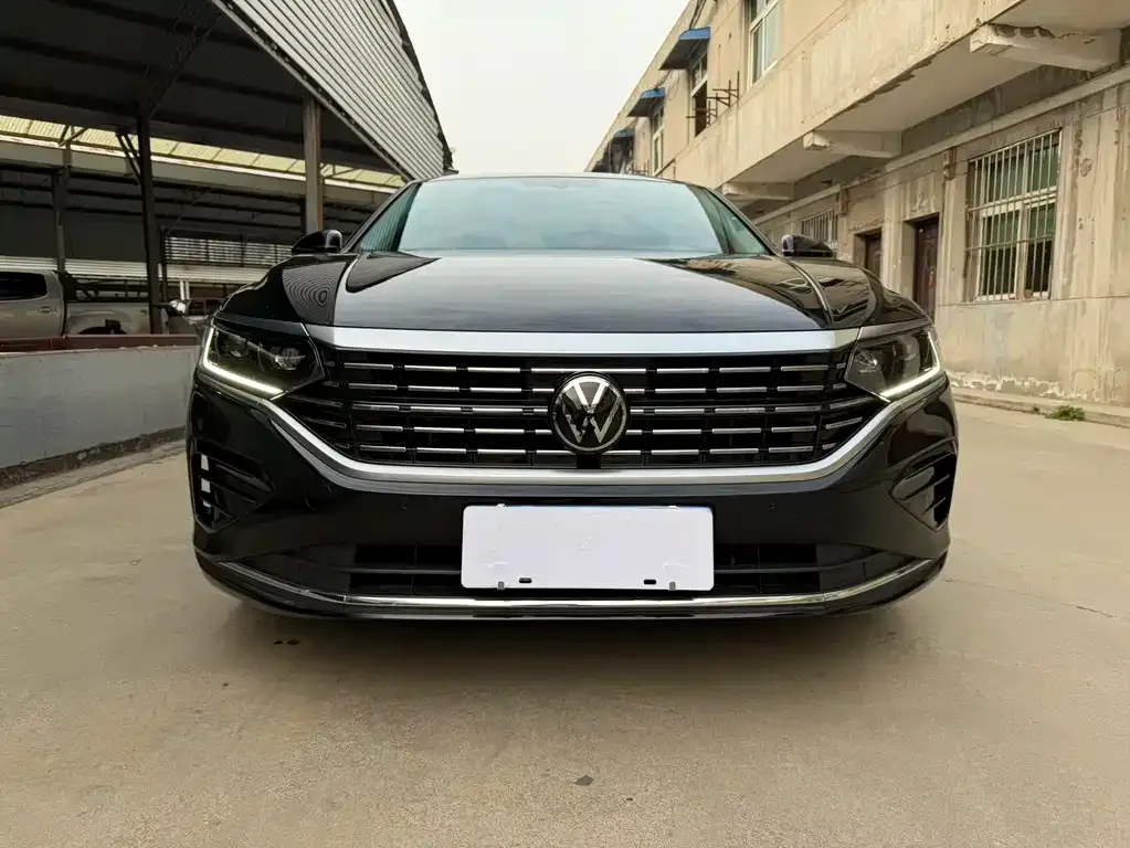 Volkswagen Passat — фото 7