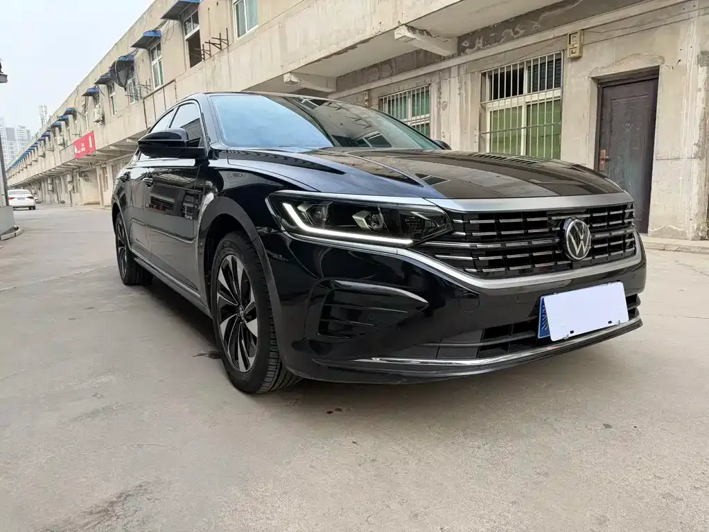 Volkswagen Passat — фото 5