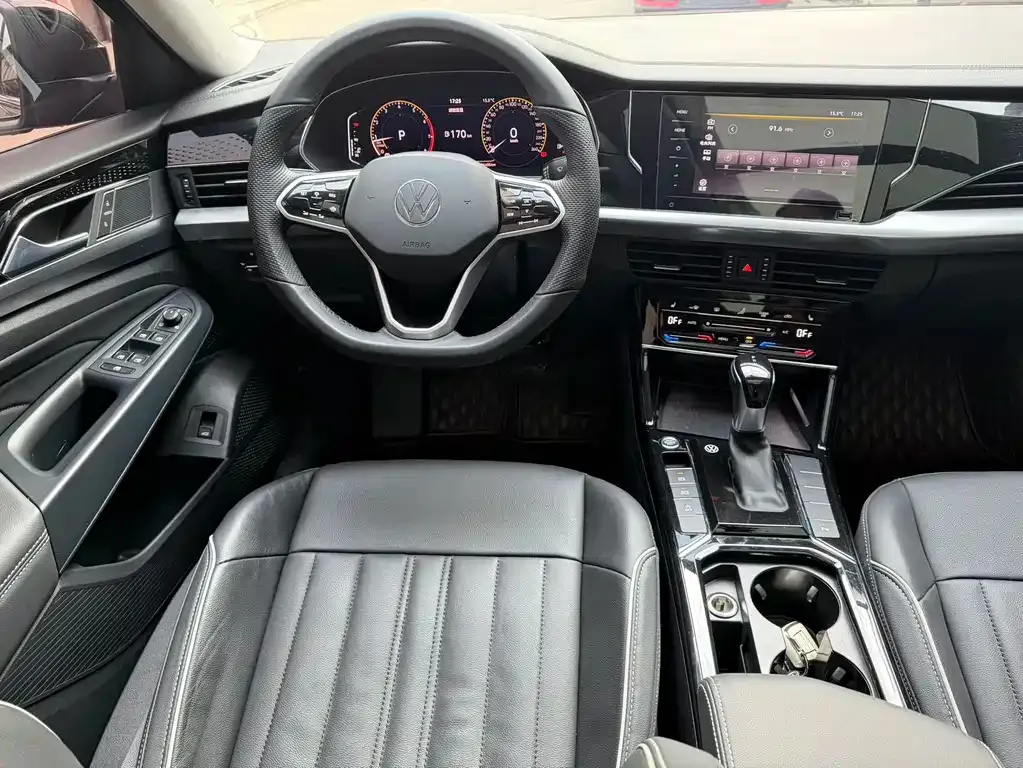 Volkswagen Passat — фото 4