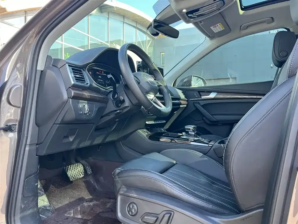Audi Q5L 2022 из CN, фото 3